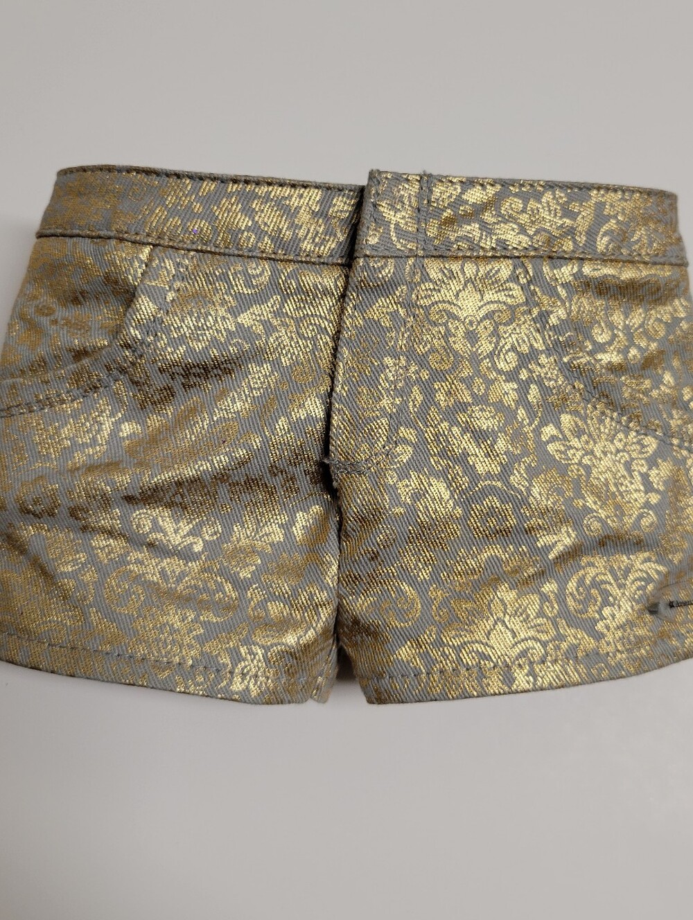 American Girl Uptown Shorts Gold (Truly Me Mix & Match collection 2018)